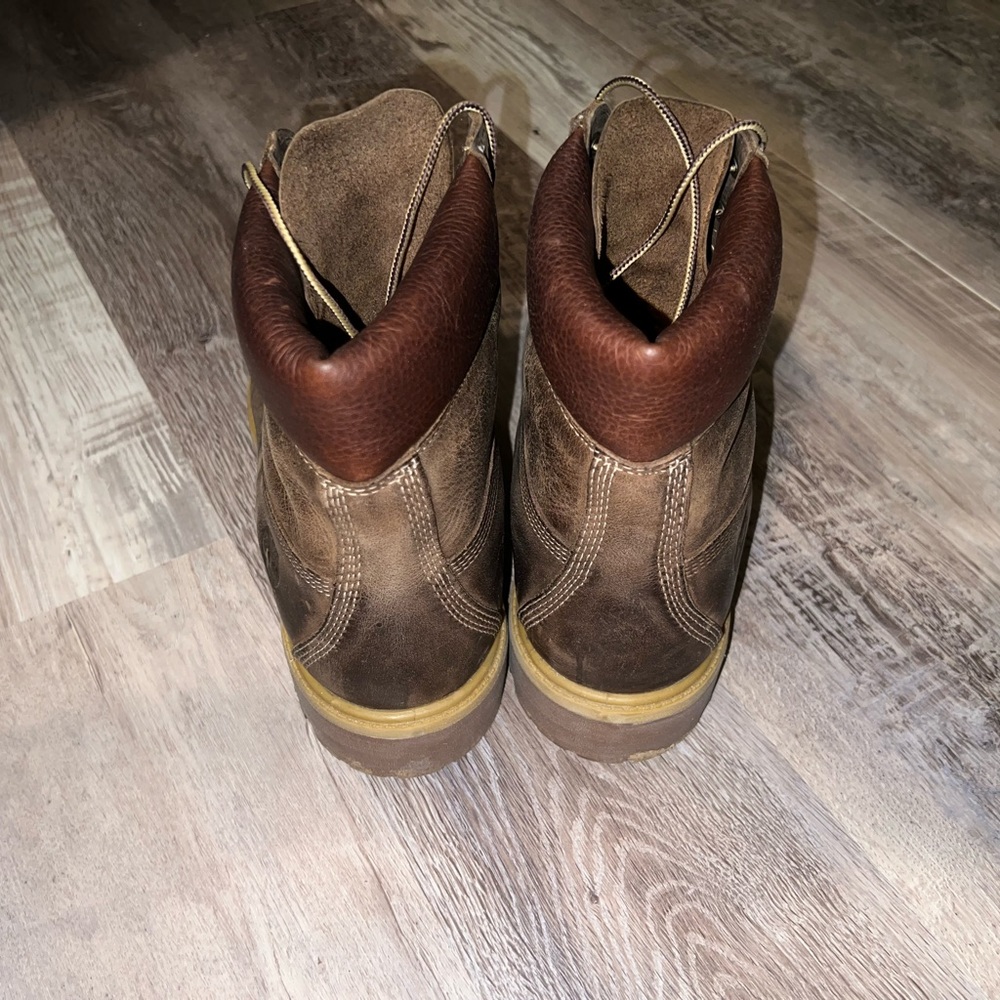 Brown Full Grain Timberlands